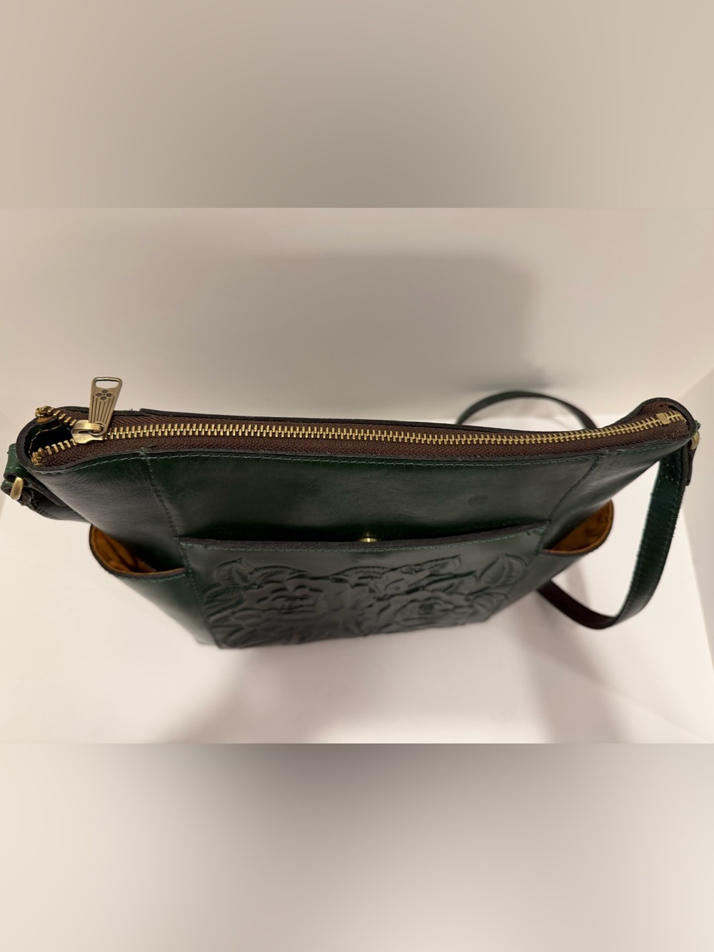 Patricia Nash Aveley Leather Crossbody Bag in Soft Green - Picture 6 of 16